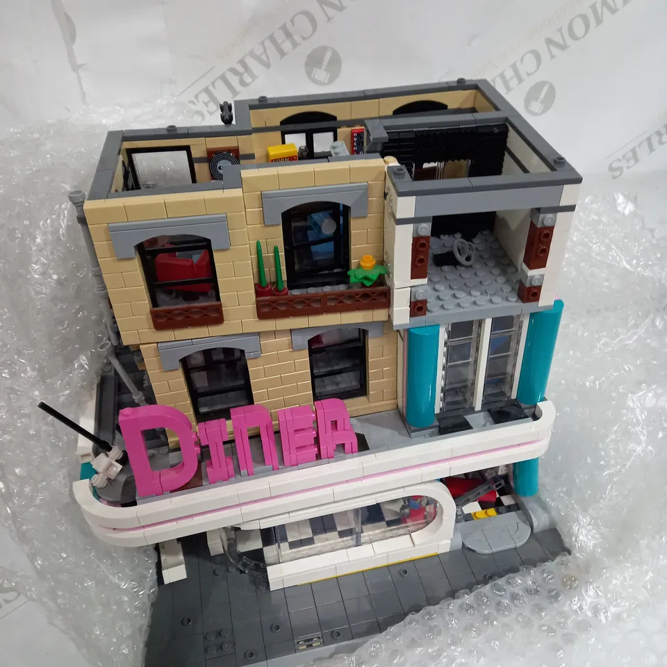 LEGO DINER