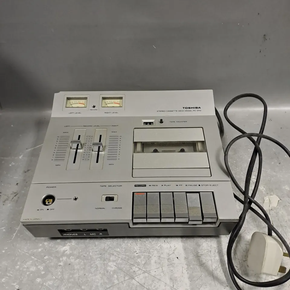 TOSHIBA PC-3110 STEREO CASSETTE DECK 