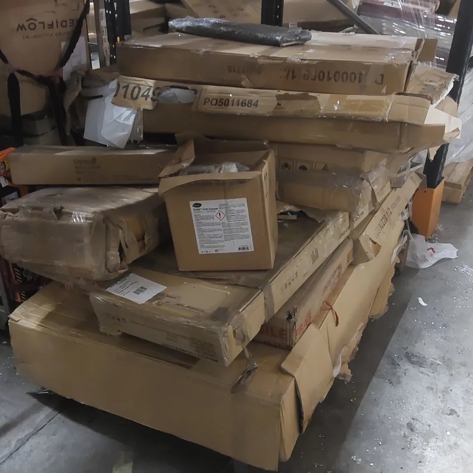 PALLET CONTAINING A LARGE QUANTITY OF ASSORTED FURNITURE PARTS ECT