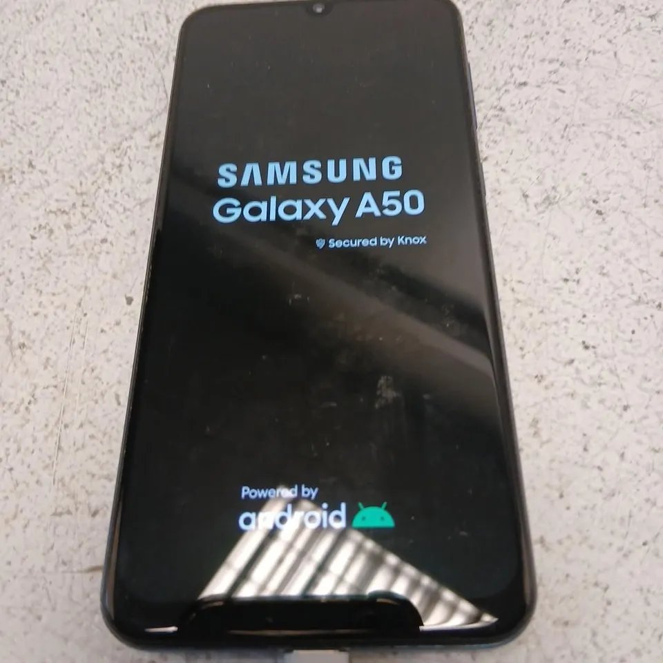 SAMSUNG GALAXY A50 SMARTPHONE - BLUE