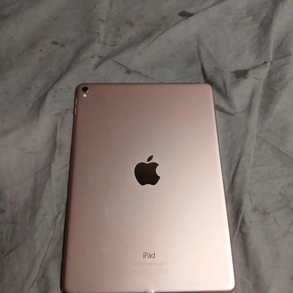 APPLE IPAD ROSE GOLD 9.7IN TABLET WITH HOME BUTTON