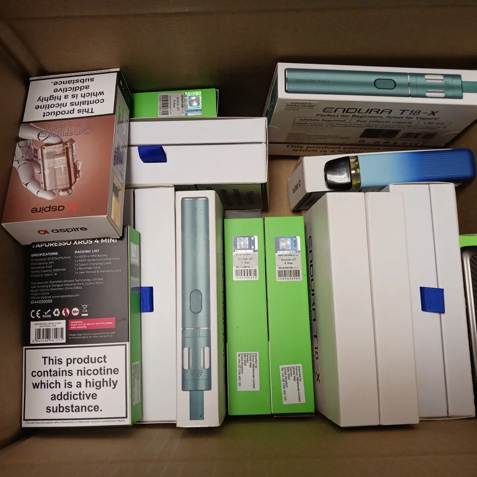 APPROXIMATELY 20 VAPES & E-CIGARETTES TO INCLUDE VAPORESSO XROS 4, INNOKIN ENDURA T18-X, ASPIRE GOTEK, ETC