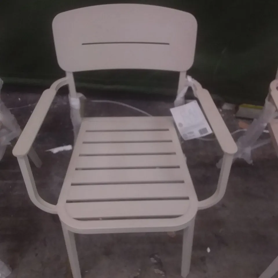 X3 SANTORIN ALUMINIUM ARMCHAIR