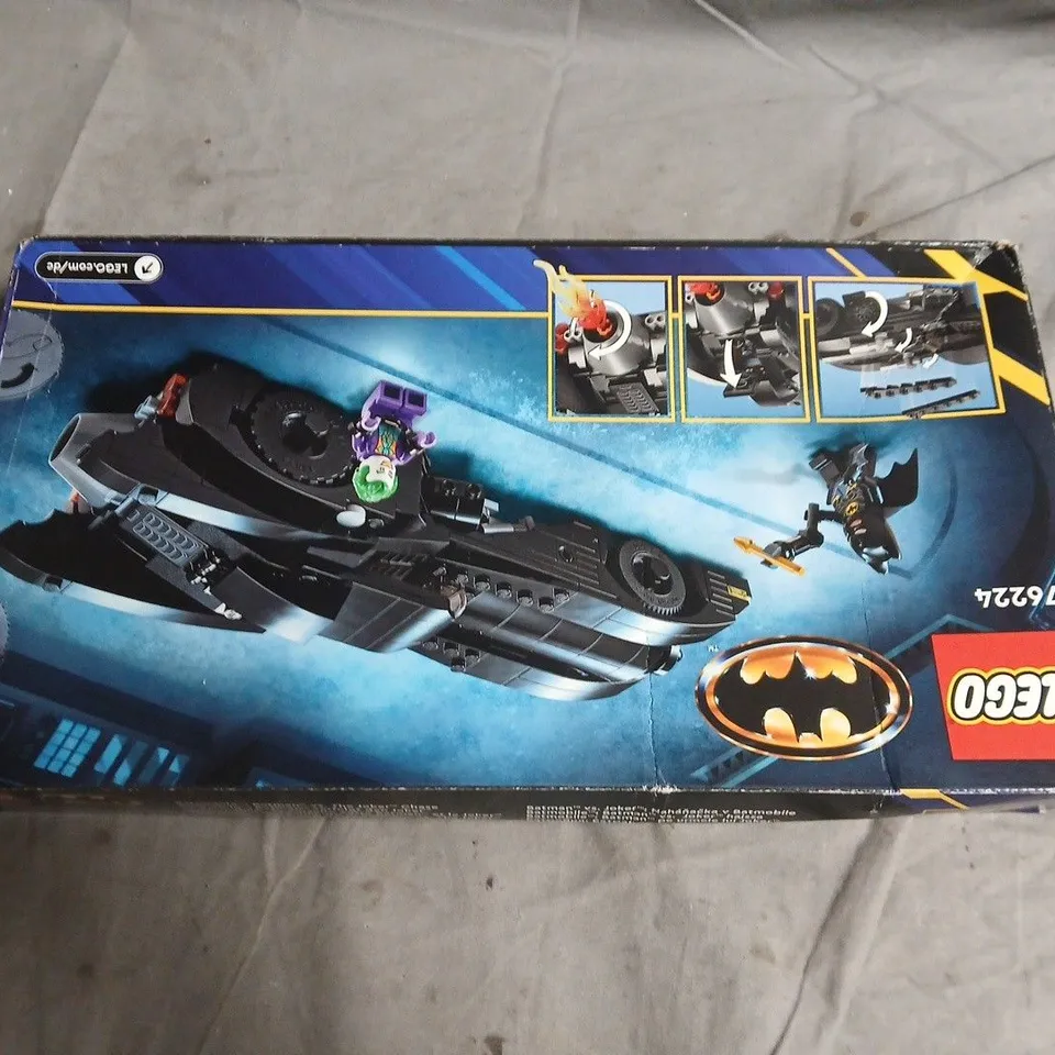 LEGO BATMAN BATMOBILE VS JOKER CHASE – SET 76224