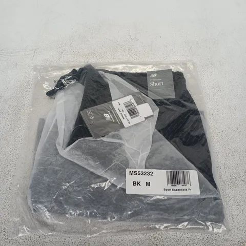 NEW BALANCE SHORTS - SIZE M