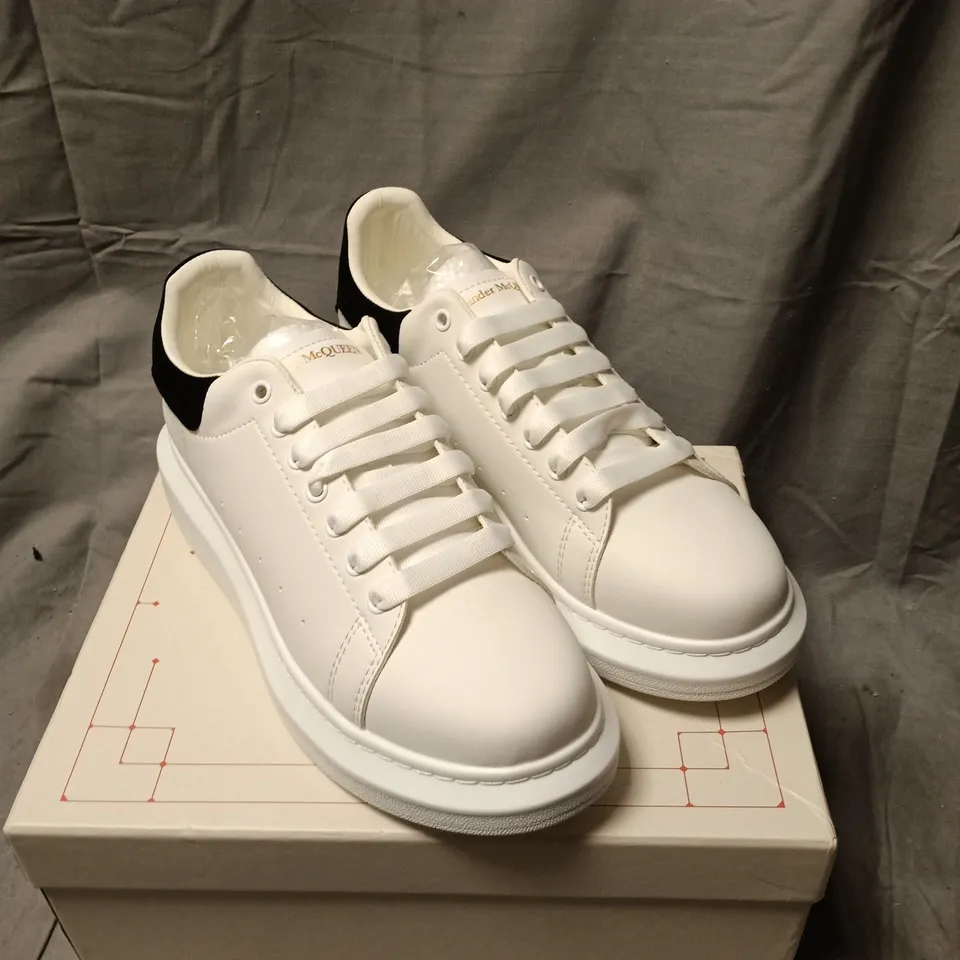 ALEXANDER MCQUEEN OVERSIZED SNEAKER – WHITE LEATHER WITH BLACK HEEL TAB SIZE 45 BOXED
