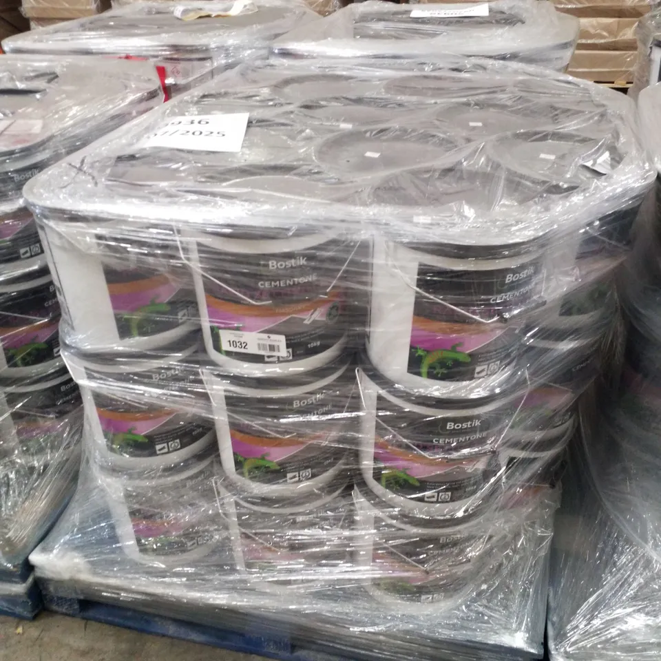 PALLET CONTAINING APPROXIMATELY 45 BUCKETS OF BOSTIK CEMENTONE RAPID SETTING WATERPROOF CEMENT 10KG