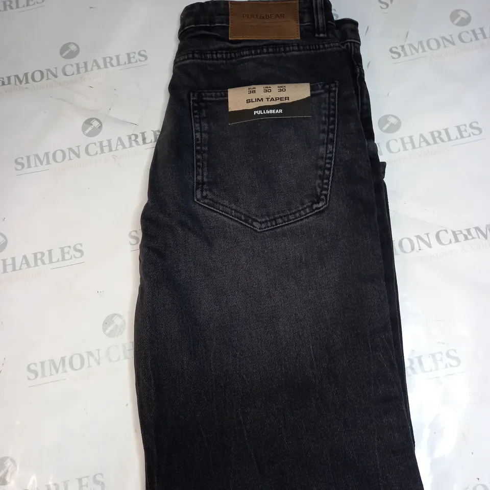 PULL AND BEAR SLIM TAPER DENIM JEANS SIZE W38