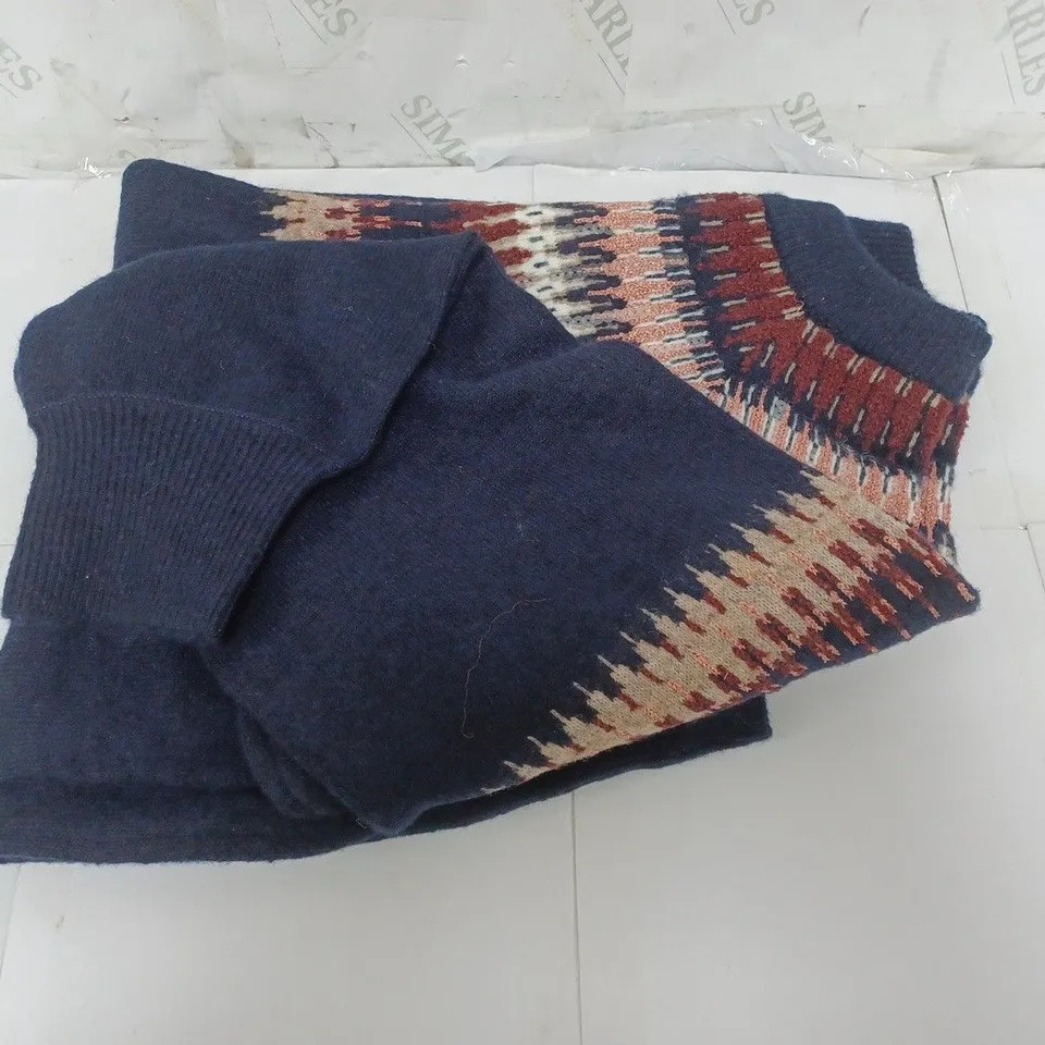 WHITE STUFF JUMPER IN NAVY SIZE UK 22