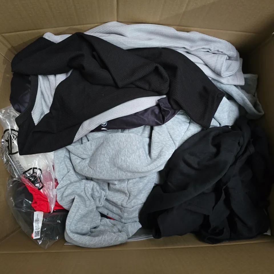 APPROXIMATELY 35 ASSORTED CLOTHING ITEMS IN VARIOUS SIZES, STYLES & COLOURS TO INCLUDE TOPS, JOGGERS, SHIRT, ETC - COLLECTION ONLY