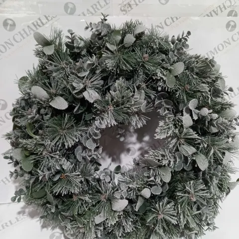 BOXED KELLY HOPPEN GREEN WRAITH DECORATION