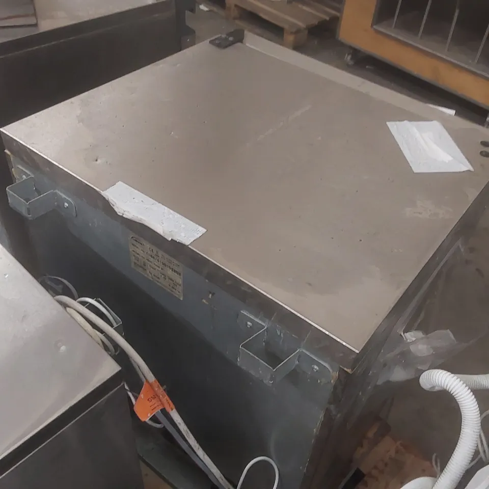 WILLIAMS H5UC R290 R1 COMMERCIAL UNDERCOUNTER REFRIGERATOR