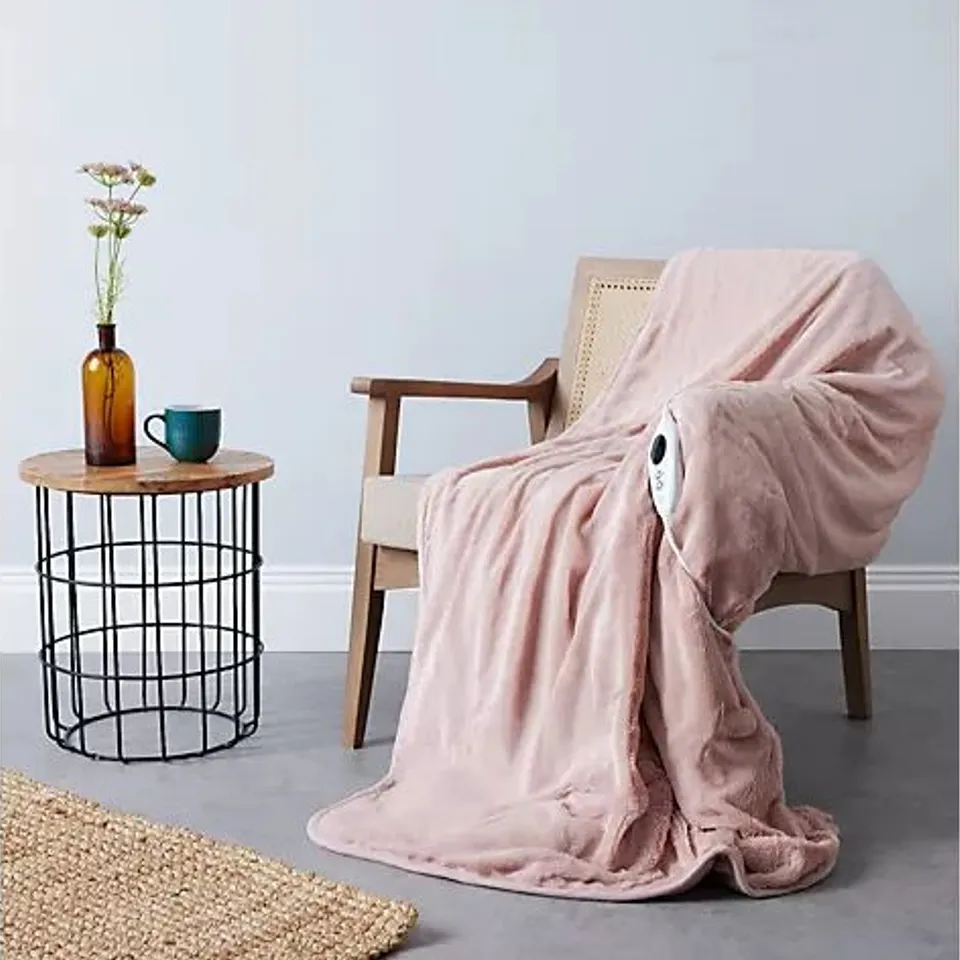 COZEE HOME FAMILY SIZED FAUX FUR & VELVETSOFT HEATED THROW