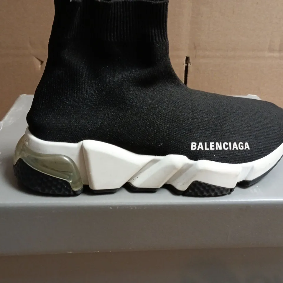 BOXED PAIR OF BALENCIAGA SPEED TRAINER SOCK SNEAKER – UK SIZE UNSPECIFIED