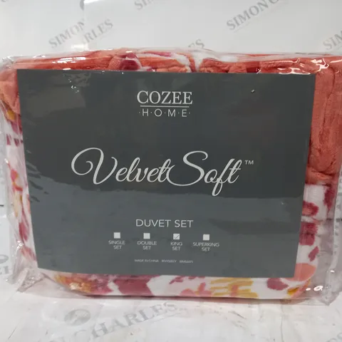 BOXED COZEE HOME VELVET SOFT DUVET SET IN ORANGE ANIMAL - KING SIZE