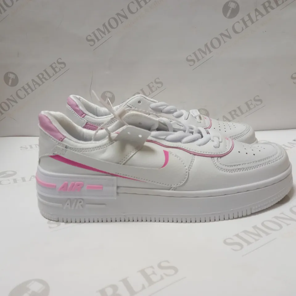 NIKE AIR FORCE 1 PINK AND WHITE 6.5