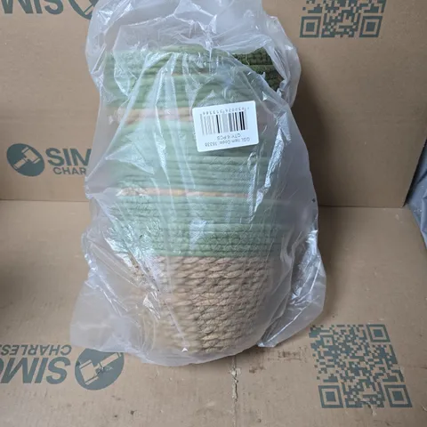 BOX OF APPROXIMATELY 24 WOVEN POT COVER - GREEN TRIM