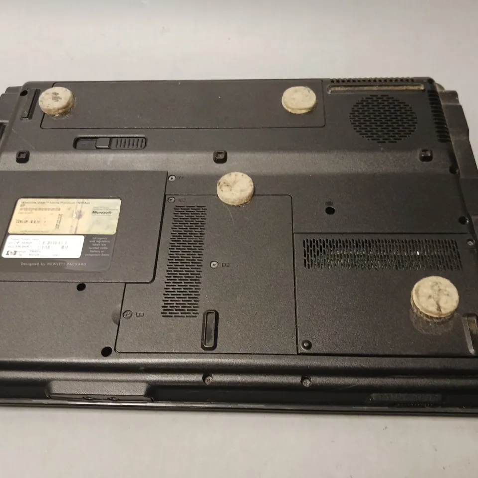 UNBOXED COMPAQ PRESARIO V6500 INTEL CENTRINO LAPTOP 