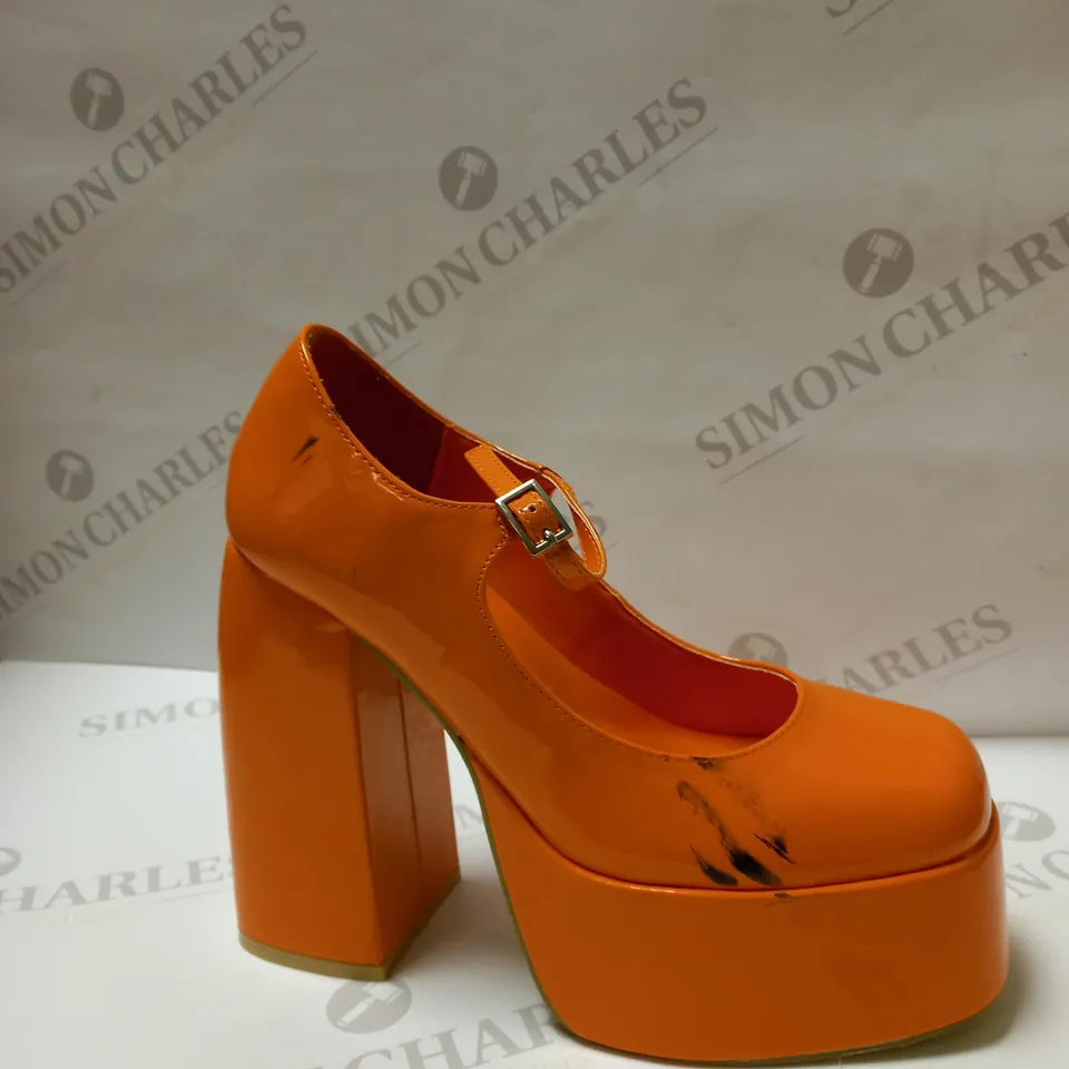 DESIGNER KOI ORANGE PLATFORM VEGAN SHOES SIZE 5