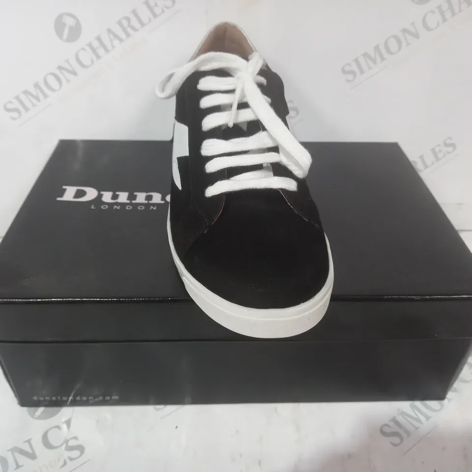BOXED PAIR OF DUNE LONDON ENERGISED LIGHTNING BOLT TRAINERS IN BLACK/WHITE SIZE 6
