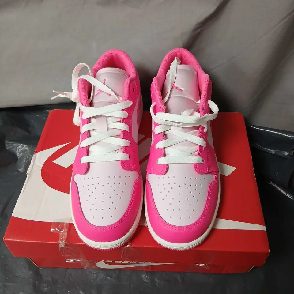 NIKE COURT BOROUGH LOW RECRAFT GS TRAINERS – UNIVERSITY RED/BLACK/WHITE, UK 6