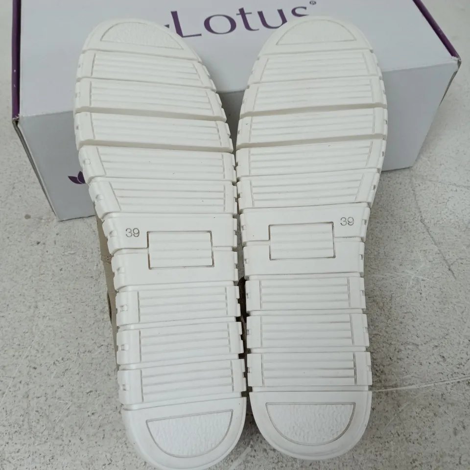 BOXED PAIR OF LOTUS AURELIA SHOES IN NATURAL - UK 6