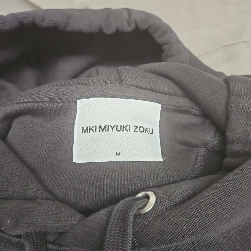 MKI MIYUKI-ZOKU BLACK HOODIE MEDIUM