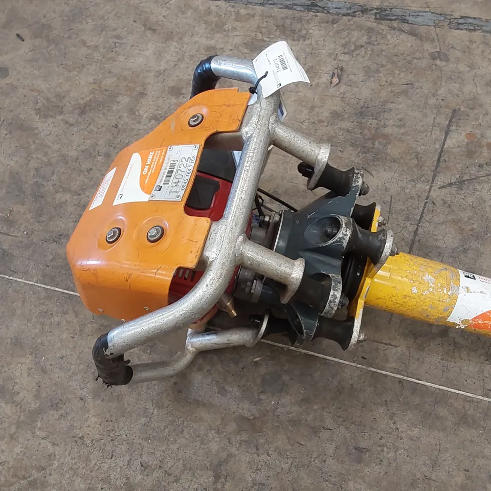 ROBEL 62.05 2 STROKE VERTICAL TAMPER - RAILWAY MAINTENANCE TOOL