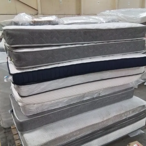 PALLET CONTAINING VARIOUS ASSORTED SIZED MATTRESSES 