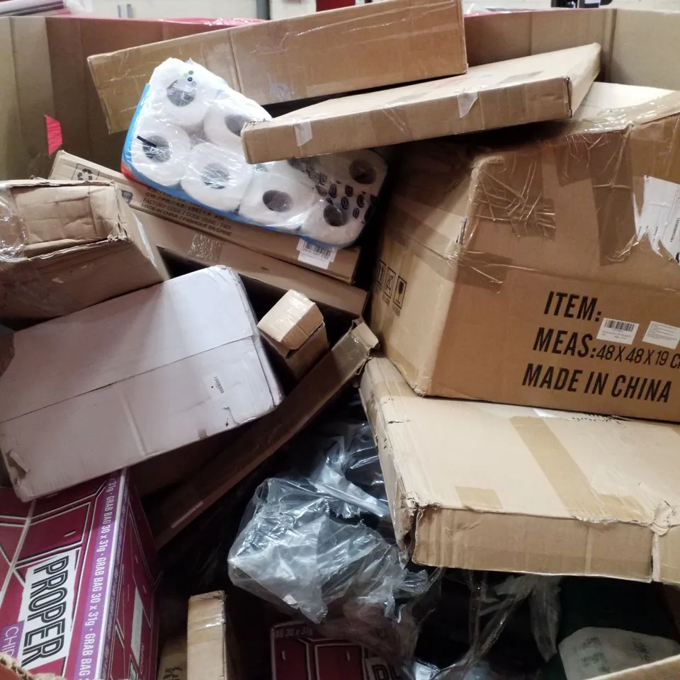 PALLET CONTAINING ASSORTED PRODUCTS INCLUDING PATIO HEATER, TENSION ROD, CAT LITTER BOX, PROPER BARBECUE LENTIL CHIPS & TOILET SEATS