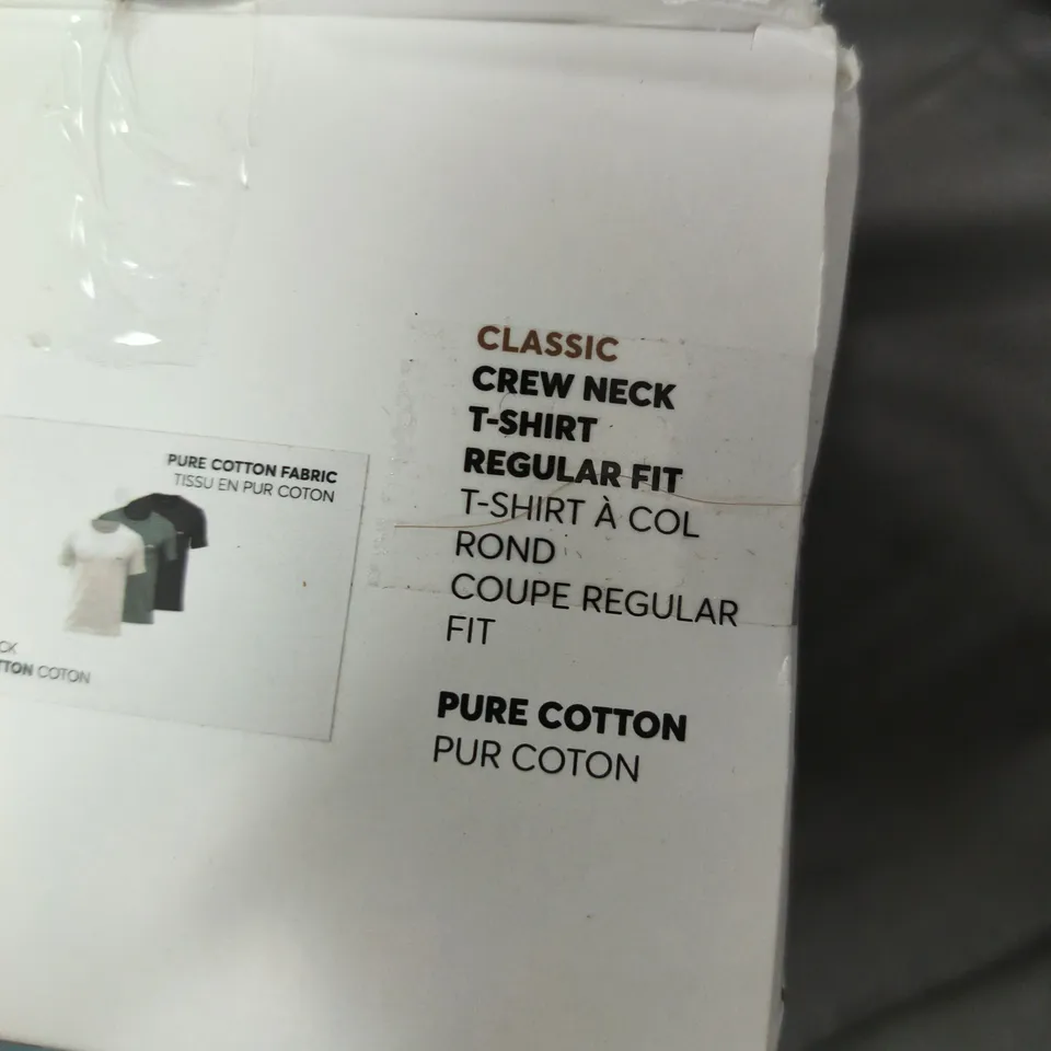 HUGO BOSS CLASSIC CREW NECK T-SHIRT – REGULAR FIT, PURE COTTON, SIZE L (BOXED)