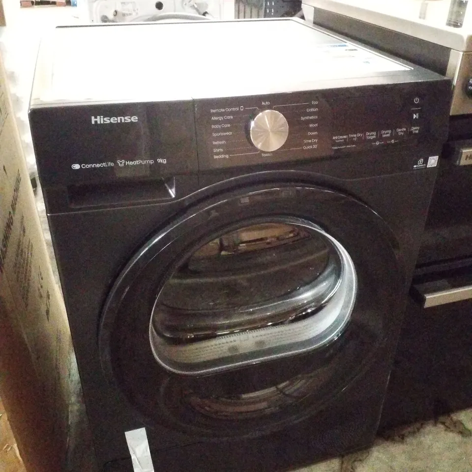 HISENSE 3S SERIES DH3S902BB3 WIFI-ENABLE 9KG HEAT PUMP TUMBLE DRYER - BLACK