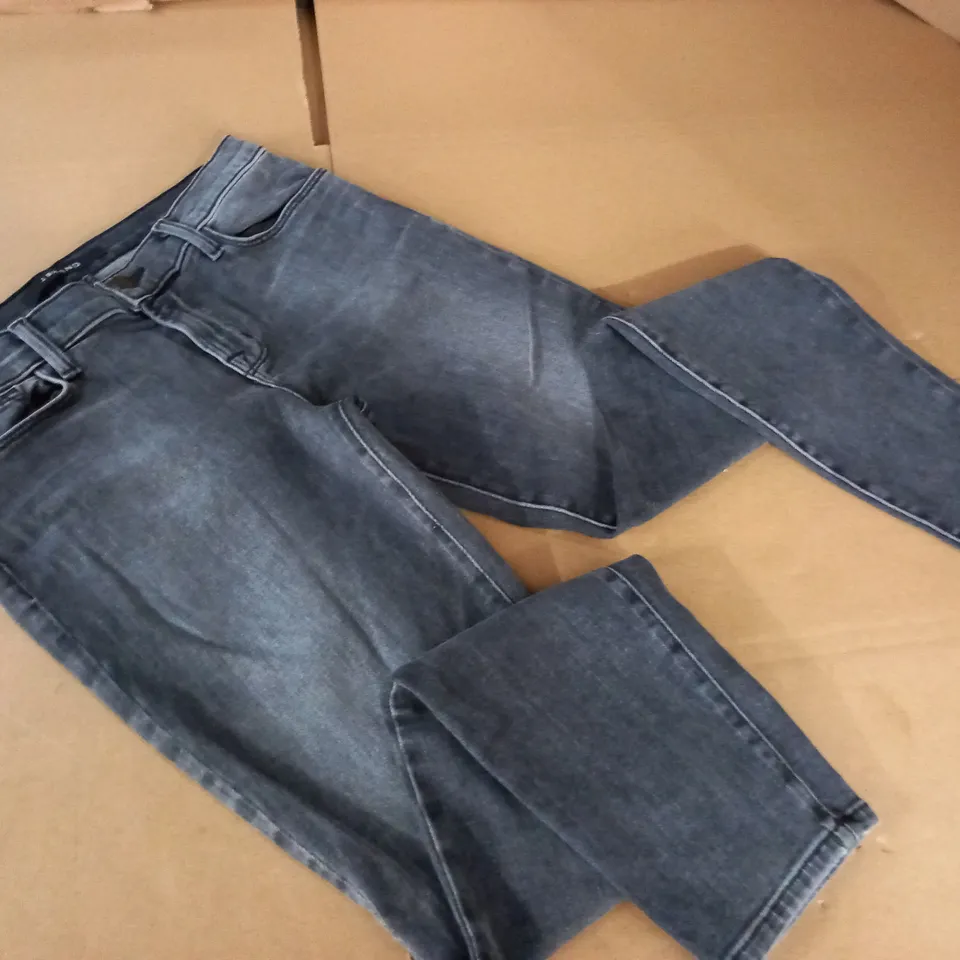 BRAND NEW J BRAND SKINNY CROP LOW RISE JEANS IN WASHED BLACK - 28