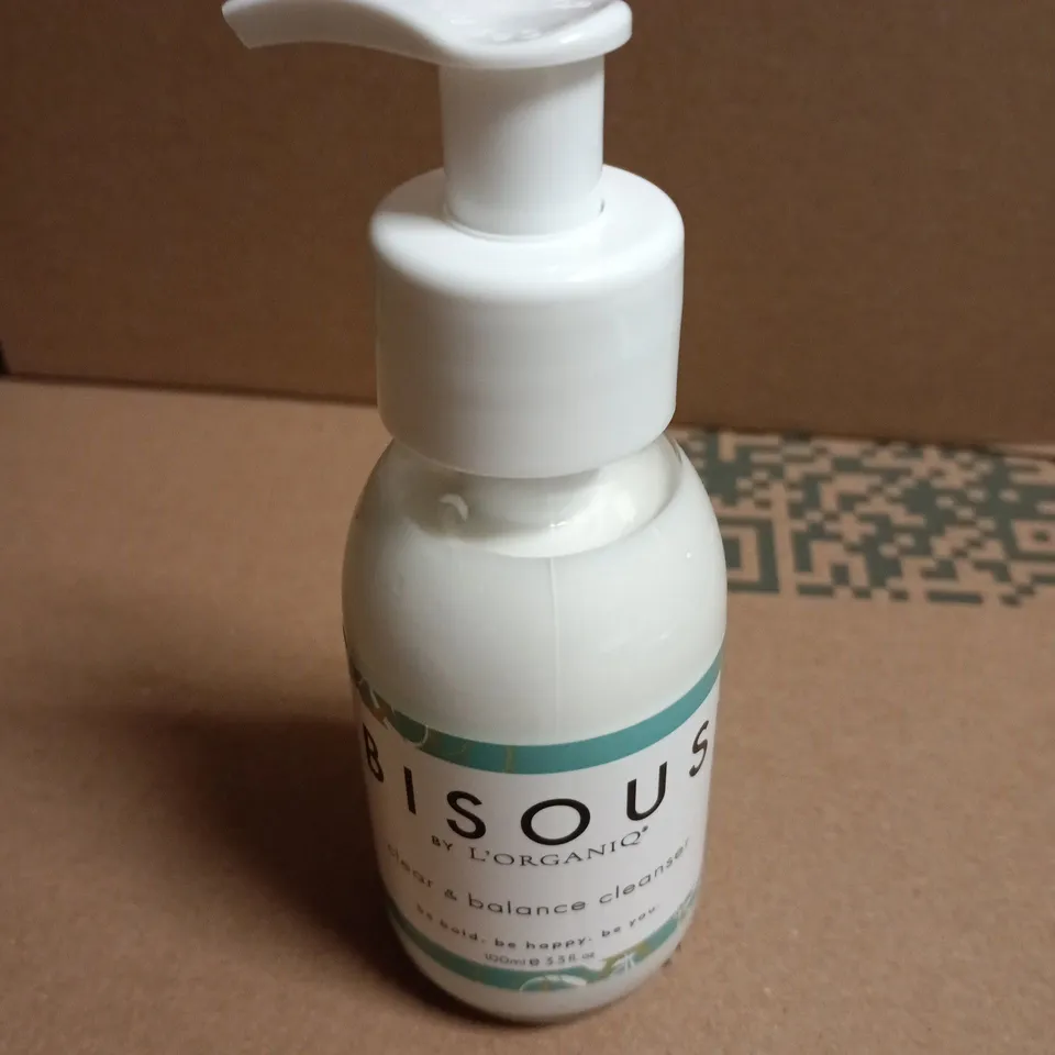 BOX OF APPROXIMATELY 35 BISOUS CLEAR & BALANCE CLEANSER – FACIAL SKINCARE PUMP BOTTLE