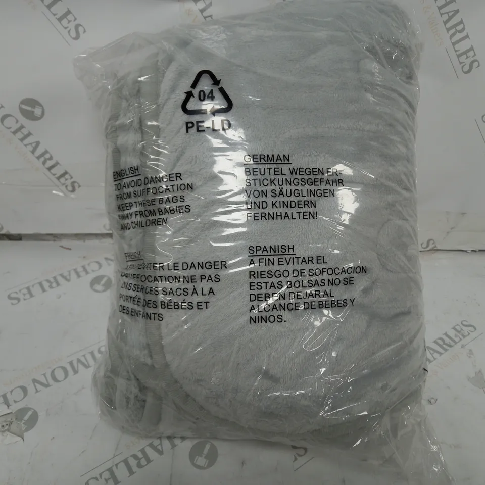 COZEE HOME VELVETSOFT HEATED THROW IN LIGHT GREY