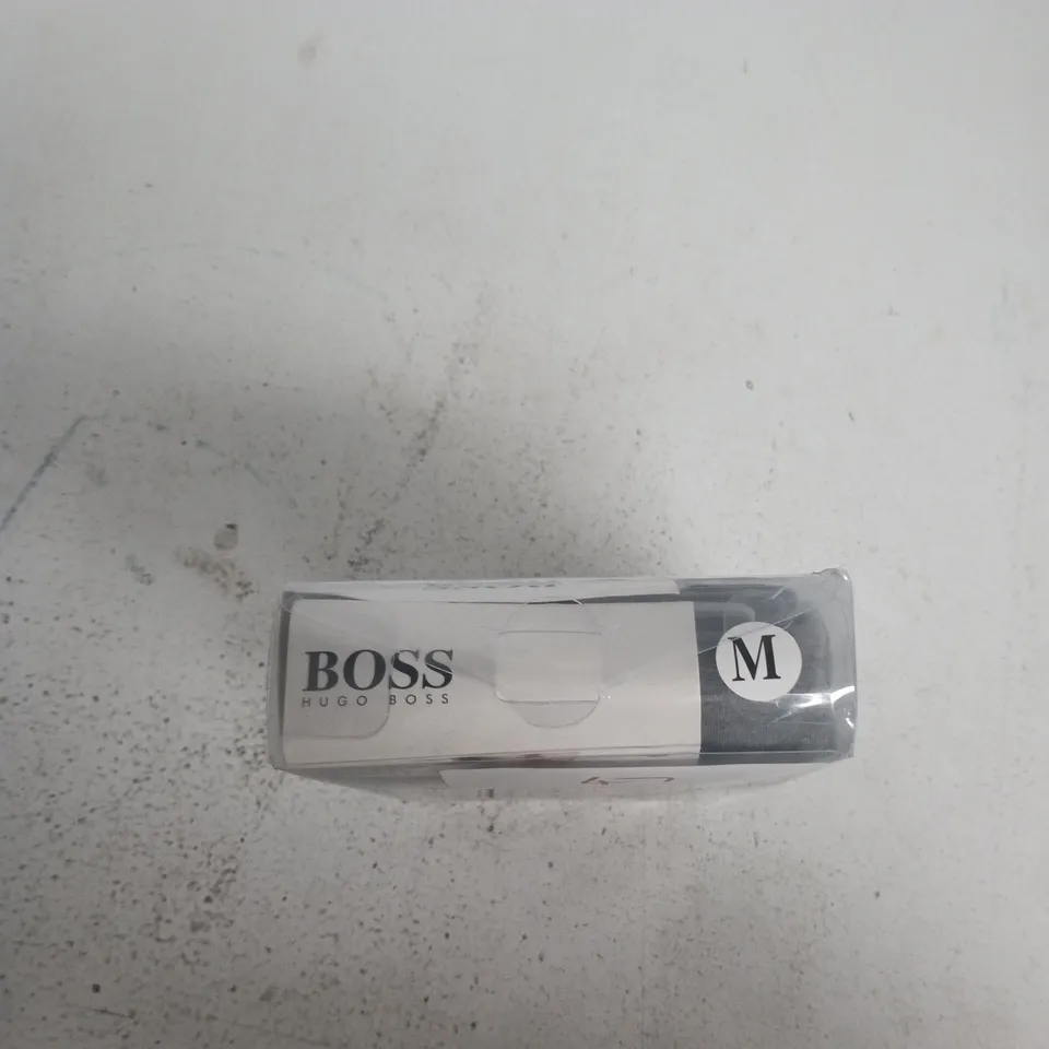 HUGO BOSS MEN'S BOXER BRIEFS – , SIZE M, BOXED