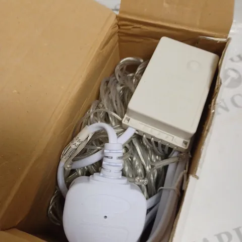 APPROXIMATELY 50 BOXES OF XMAS STRING LIGHTS IN WARM WHITE