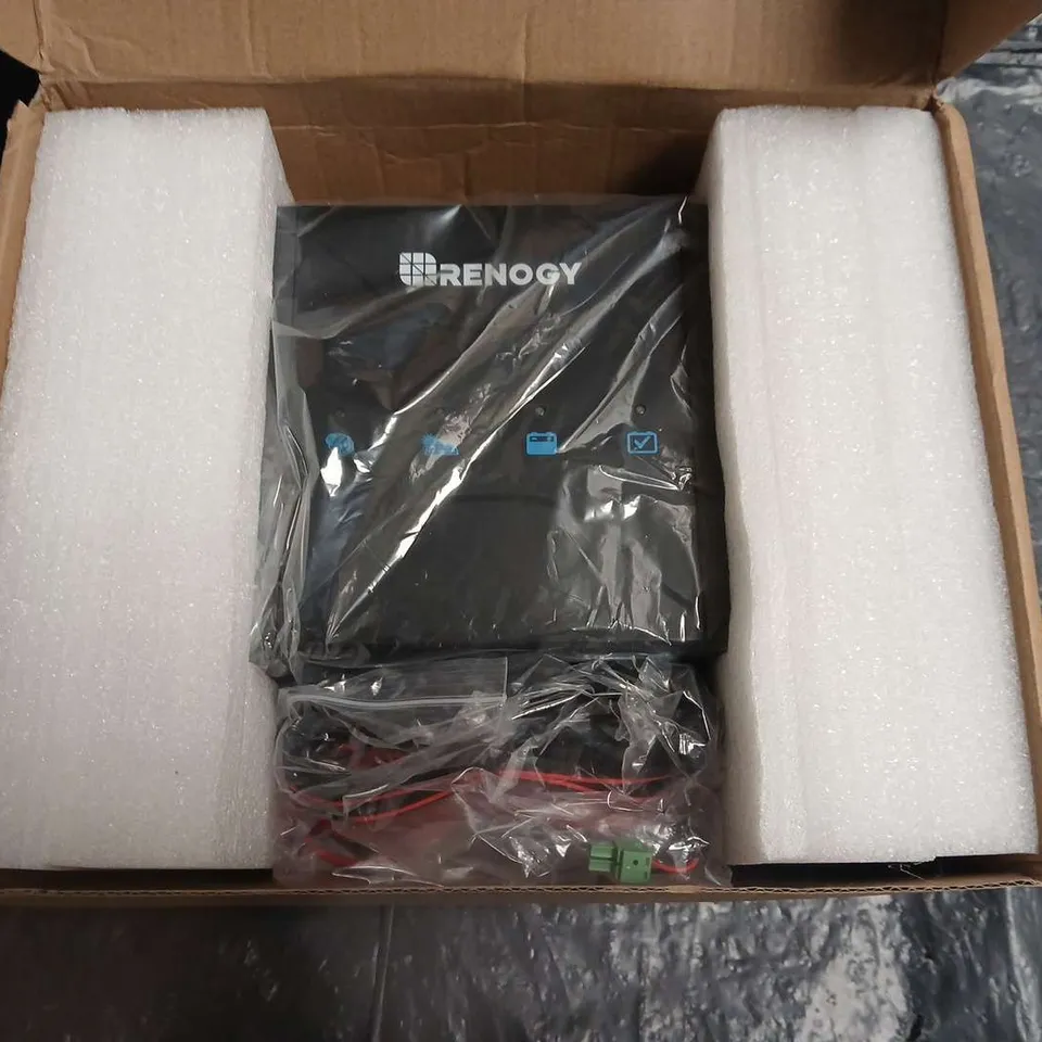 RENOGY 50A DC-DC ON-BOARD BATTERY CHARGER WITH MPPT – BOXED