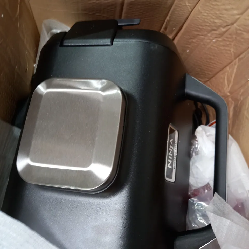 BOXED NINJA WOODFIRE ELECTRIC BBQ GRILL & SMOKER OG701UKQ