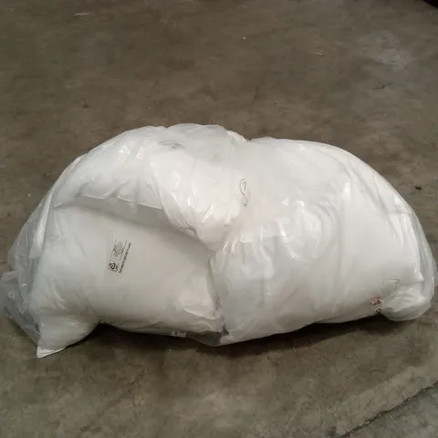BAG TO CONTAIN A LARGE NUMBER OF PILLOWS