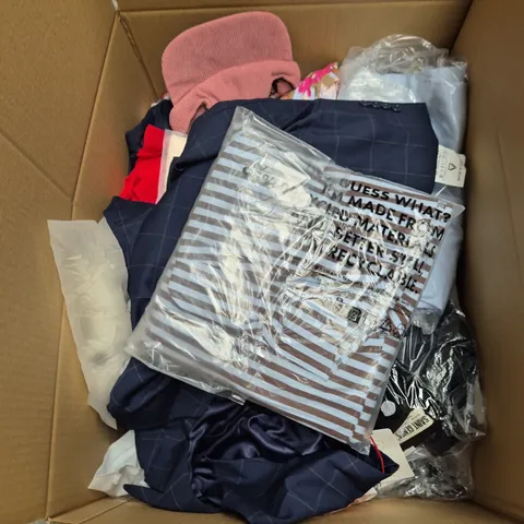BOX OF APPROXIMATELY 25 ASSORTED CLOTHING ITEMS IN VARIOUS STYLES , COLOURS AND SIZES