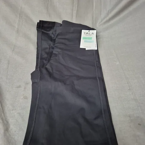 TALA SKINLUXE HIGH WAISTED FLARED LEGGINGS - SIZE M 