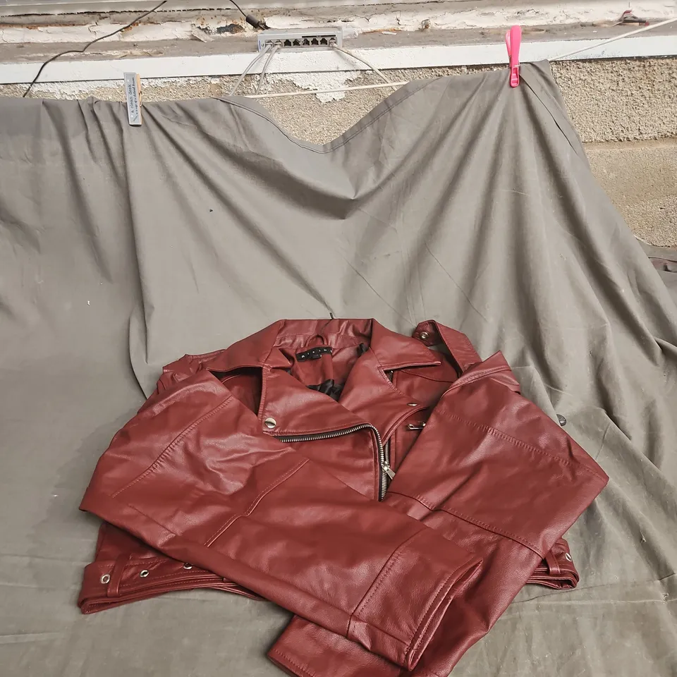 RISING BURGUNDY LEATHER JACKET  UK SIZE L