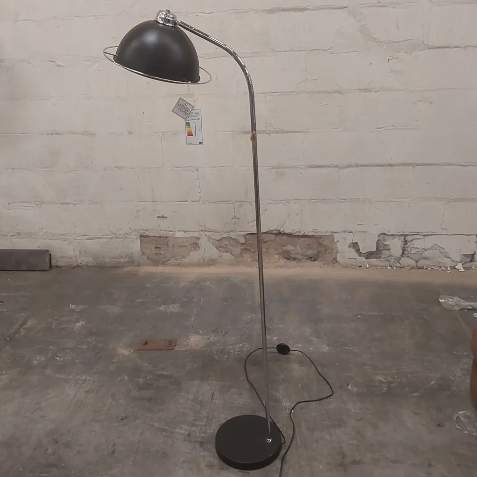 VILLAGE AT HOME FLOOR LAMP