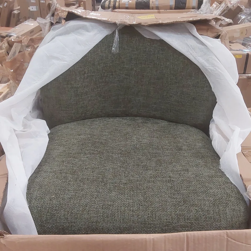BOXED ALANA CHAIR - MOSS GREEN