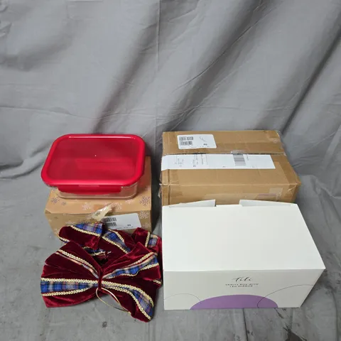 BOX OF APPROX 10 ASSORTED HOUSEHOLD ITEMS TO INCLUDE - TUPPERWARE - VANITY BOX - BOW DECORATIONS - ETC