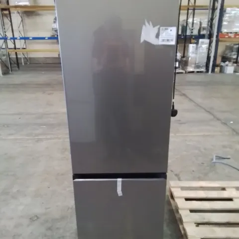 SAMSUNG 70/30 FREESTANDING FRIDGE FREEZER IN SILVER -COLLECTION ONLY-