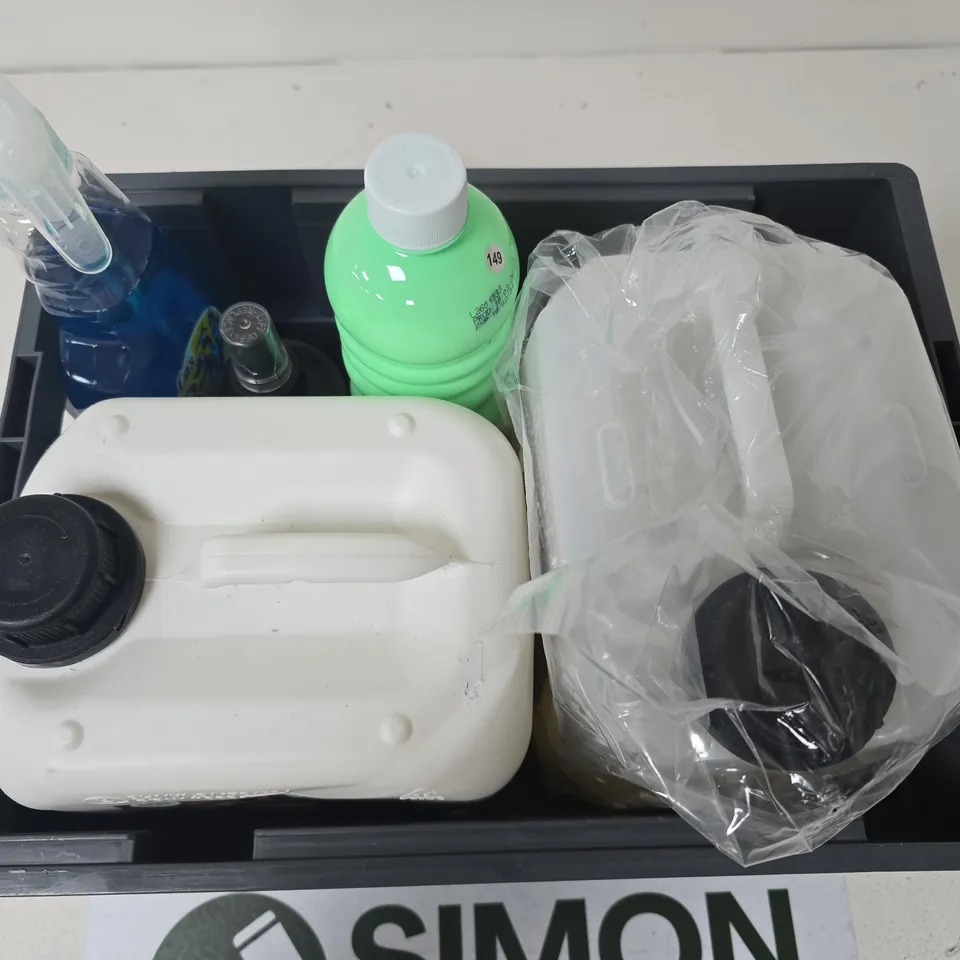APPROXIMATELY 5 ASSORTED LARGE LIQUIDS TO INCLUDE CONCENTRATED ULTRASONIC SOLUTION, ADSEAL BLOCK PAVING AND CONCRETE SEALER, ASEVI FLOOR CLEANER, ETC