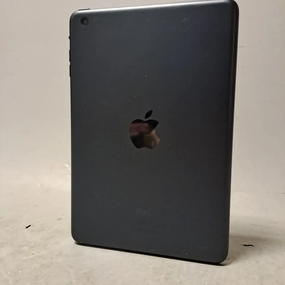 APPLE IPAD A1432