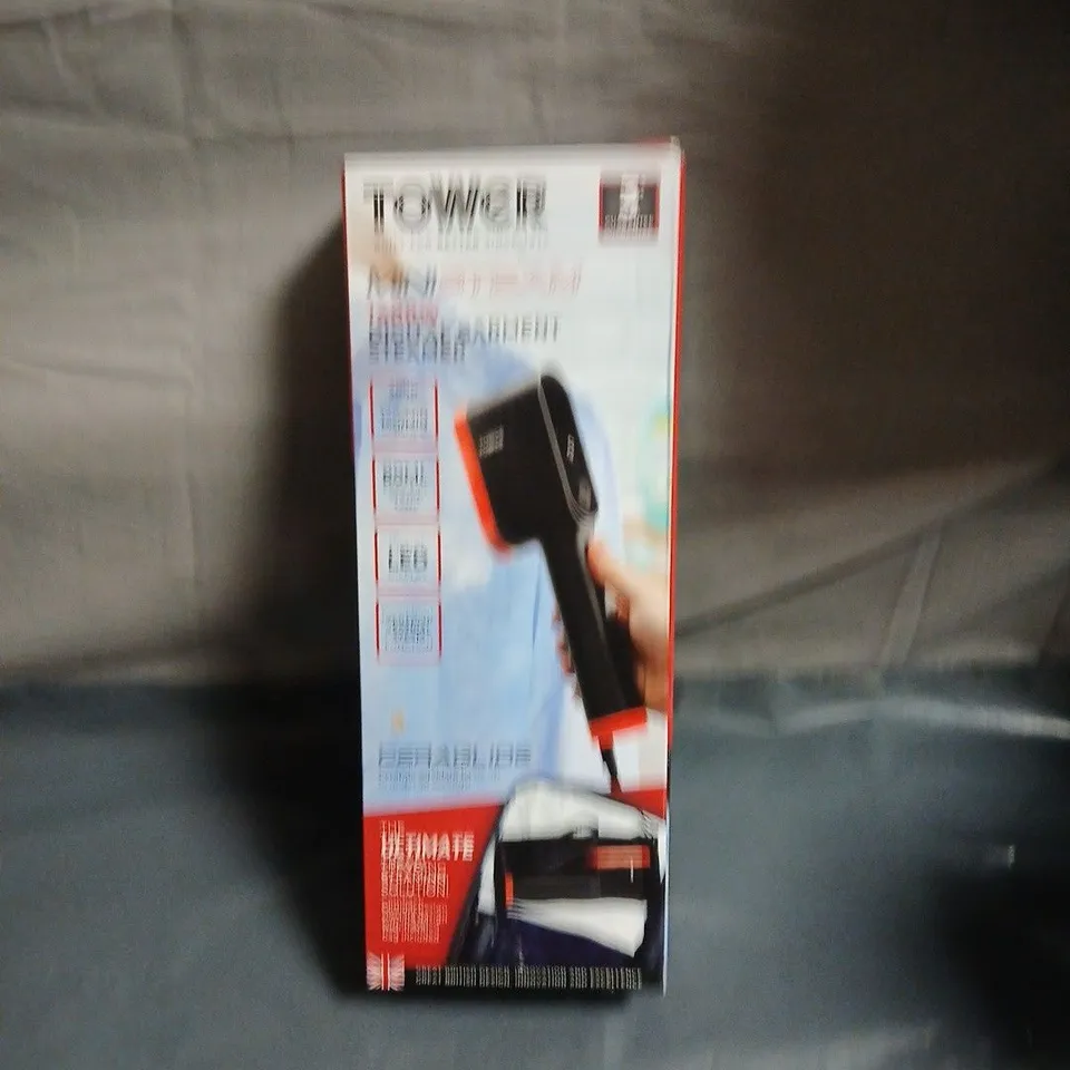 TOWER HANDHELD GARMENT STEAMER – BLACK & RED 